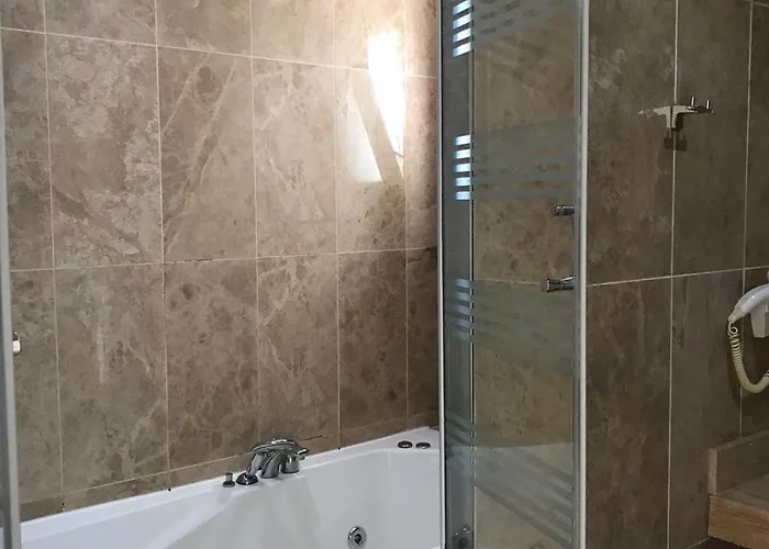 Kivanc Hotel