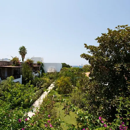 Отель Kivanc 3*